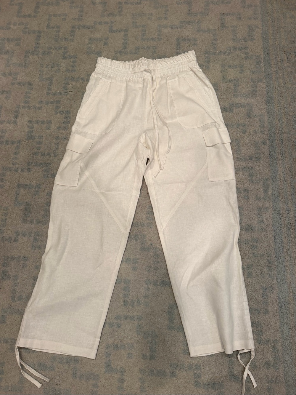 Classic White Linen Jacket and Cargo Pants for Women - Picture 4 of 8